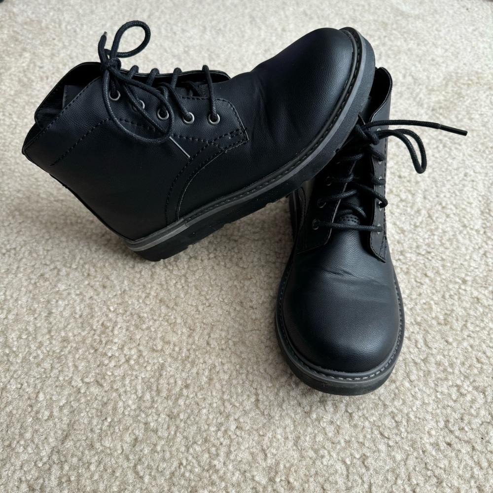 Cat & Jack Boots